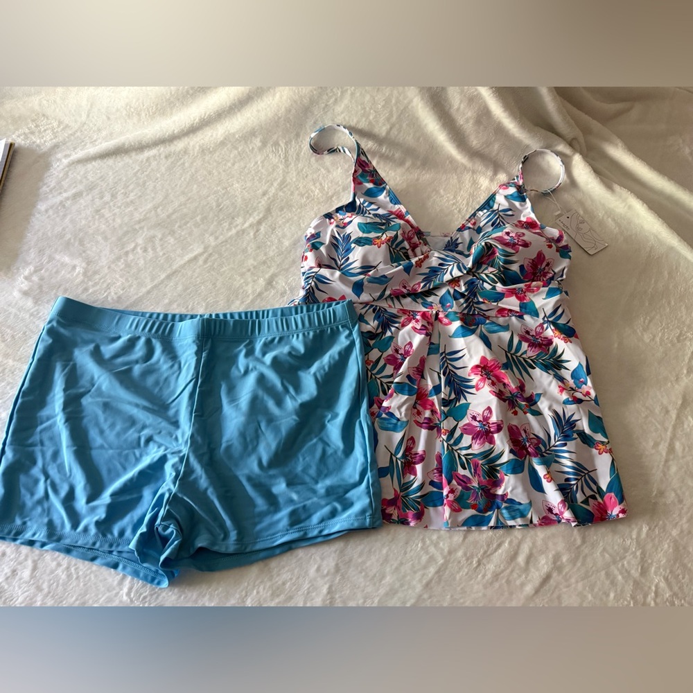 New Etosell Tankini Floral Swim Top Blue Shorts 2pc Swimsuit 4XL NWT